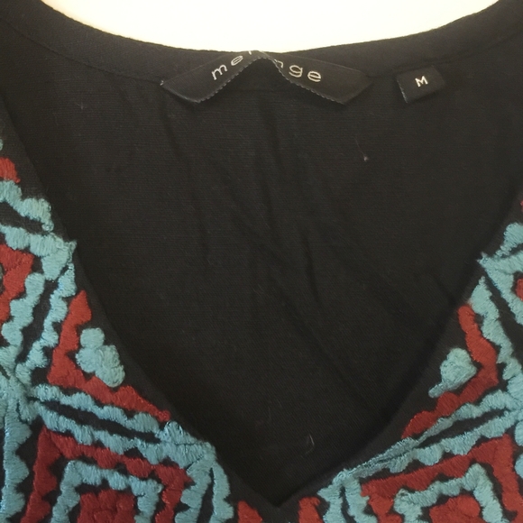 💫Melange Embroidered Kurta - Picture 3 of 10